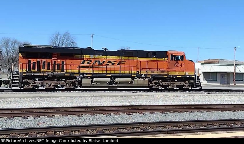 BNSF coal train DPU